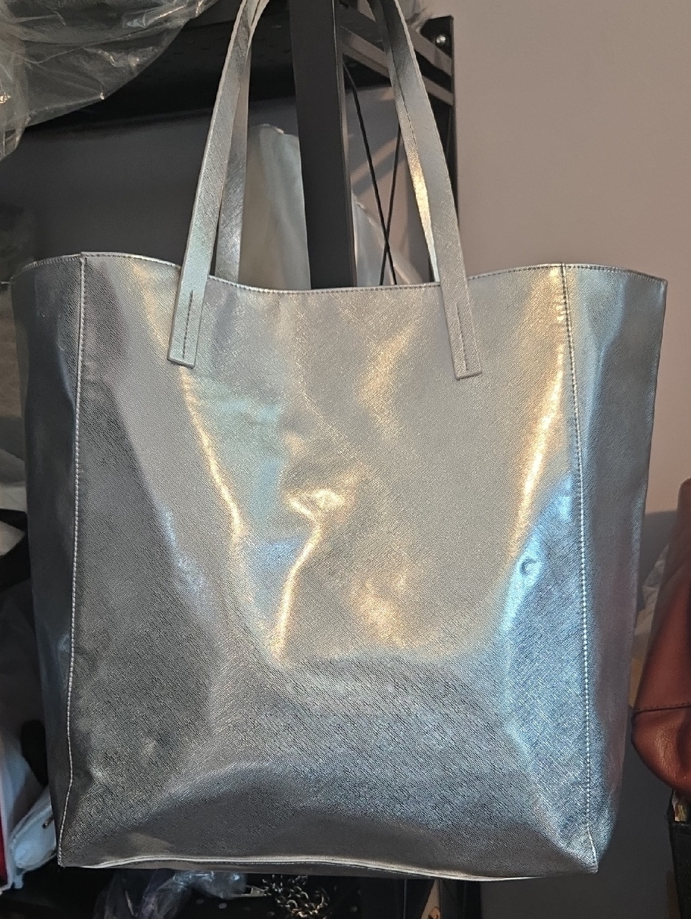 Clinique Shimmering Silver Tote NWOT - Picture 4 of 8